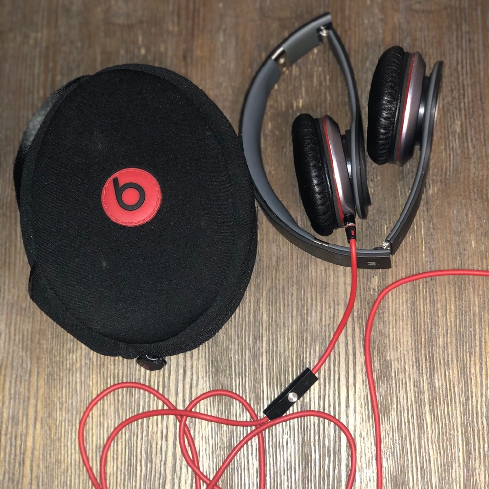 Beats by Dr. Dre Solo HD